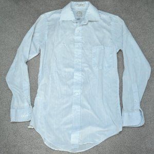 Fitted Van Heusen dress shirt